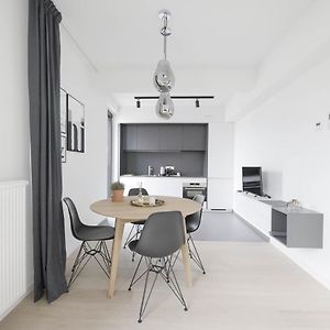 Deluxe Studio